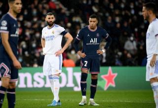 Benzema chèo kéo Mbappe sau trận thắng của Real Madrid